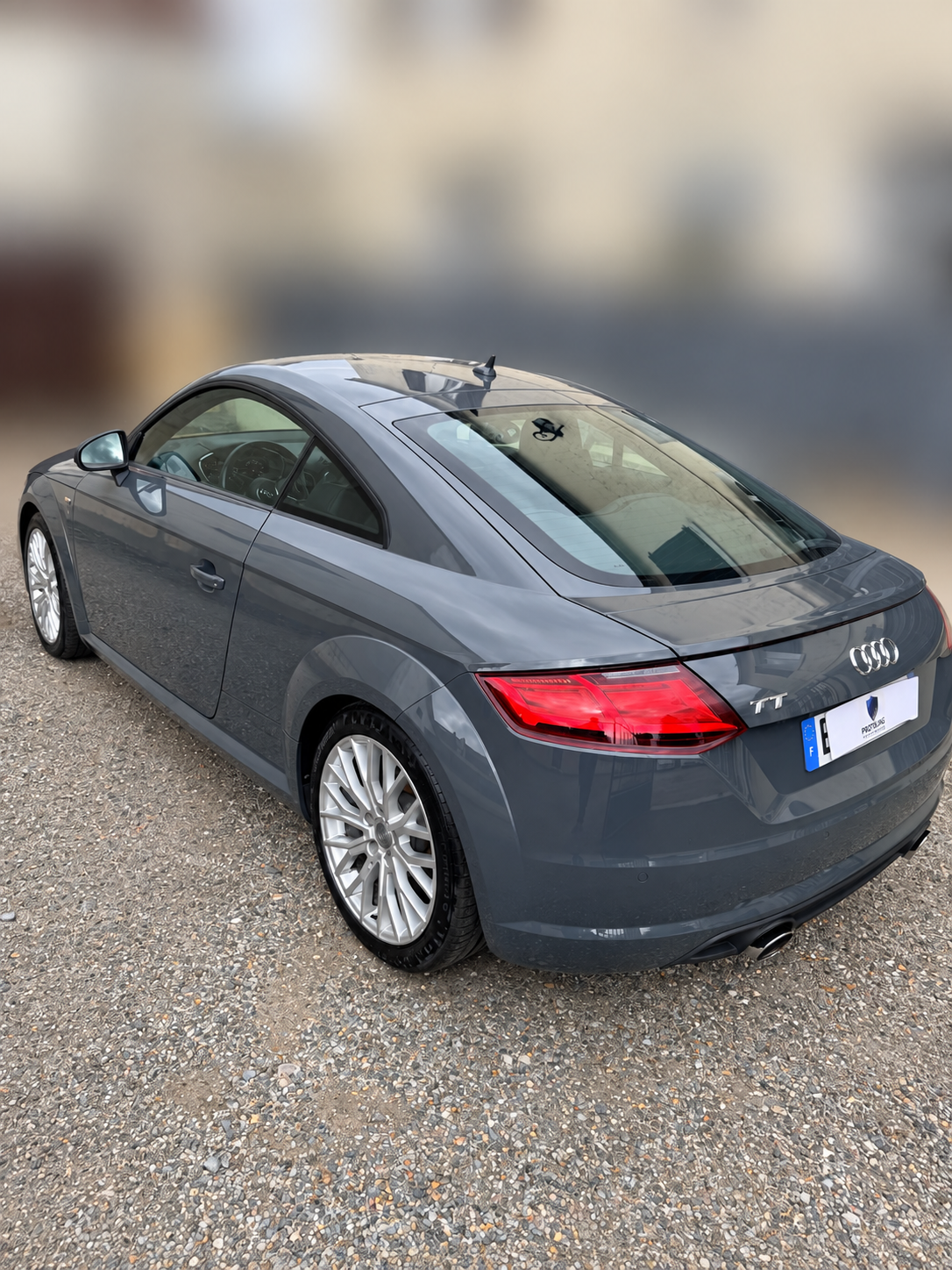 vue 3/4 arrière audi TT après polissage céramique par proteling oiseaux val d'Oise
